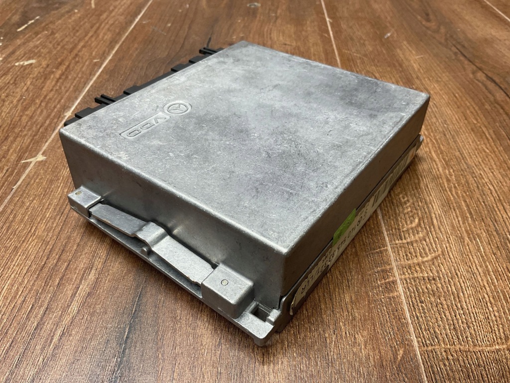 Блок управления бортовой компьютер двигателя mercedes 300se s320 w140 1405453332 Цена