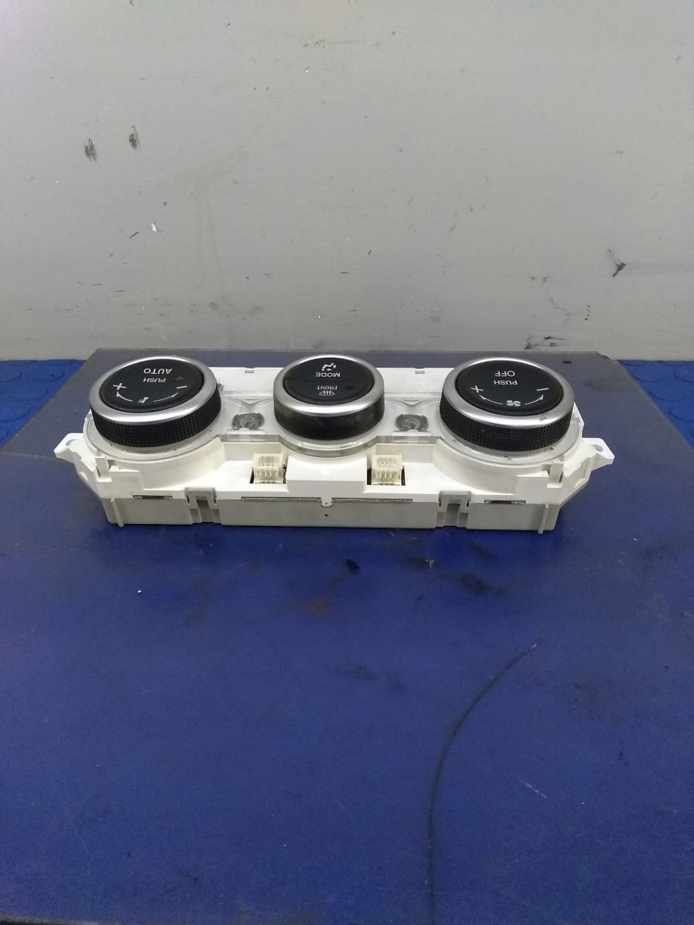 фото №4, Панель кондиционера обдув e6a sn22 mazda 6 i lift 05-08 исправный
