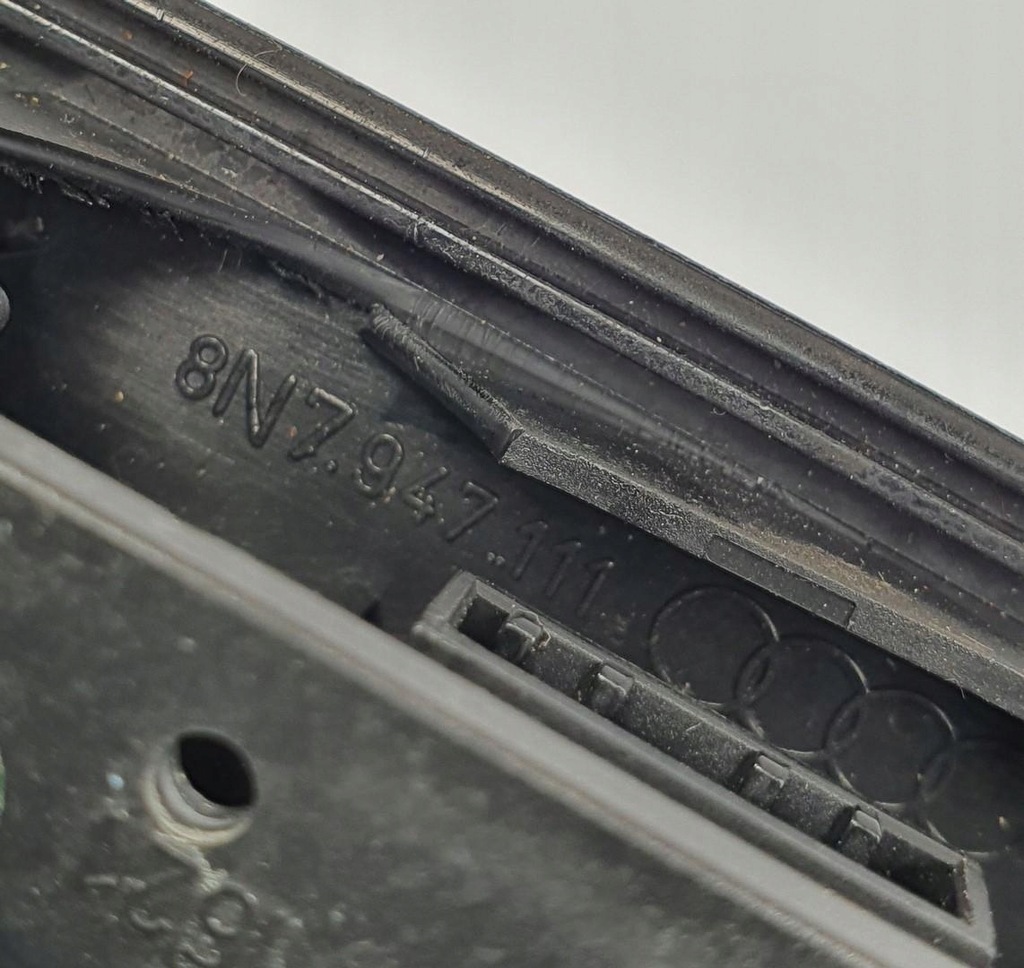 фото №6, Лампа освещение салона audi tt 8n cabrio