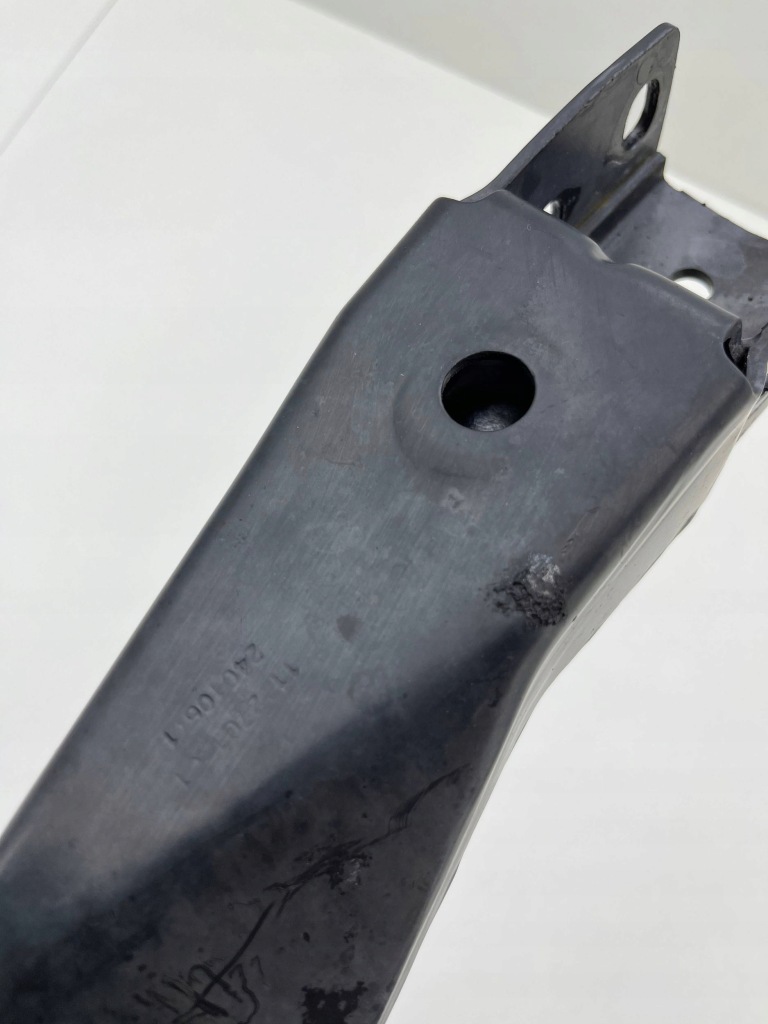 Bmw x1 u11 кронштейн зона деформації ліва перед 7011127 в Україні