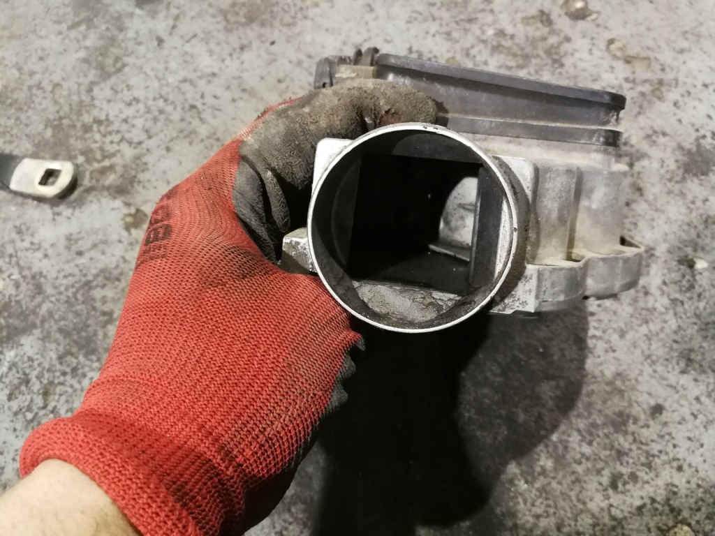 Витратомір повітря m40 bmw e30 156 в Україні