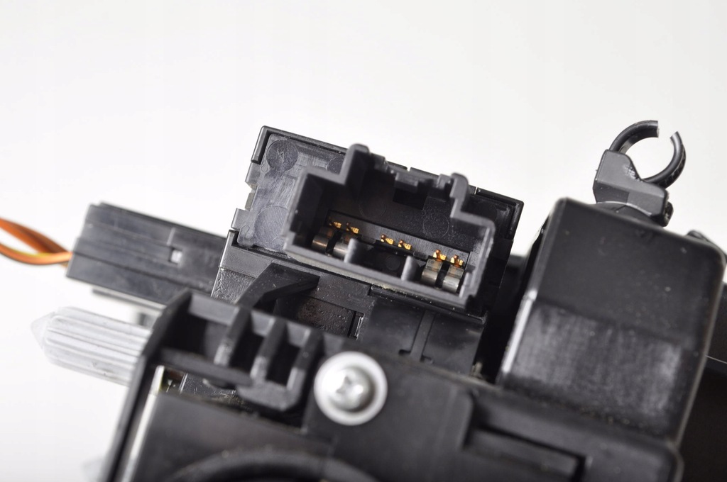 фото №6, Volvo v60 переключатель комбинированный 31334643 лента