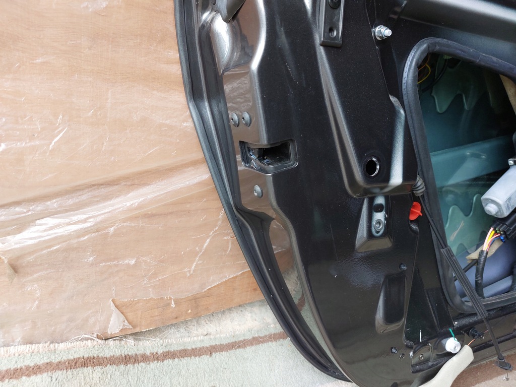 фото №11, Дверь левая полный aston martin vantage 16r meteorite silver