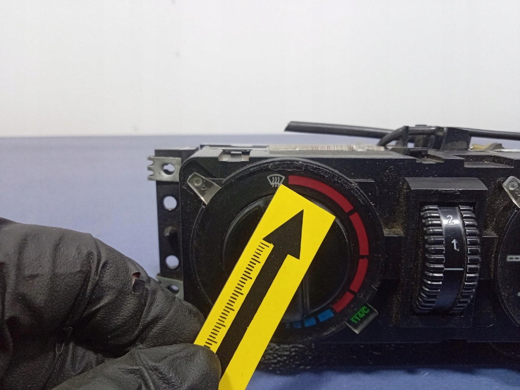 фото №9, Mercedes vito w638 переключатель кондиционера обдув a0008306185