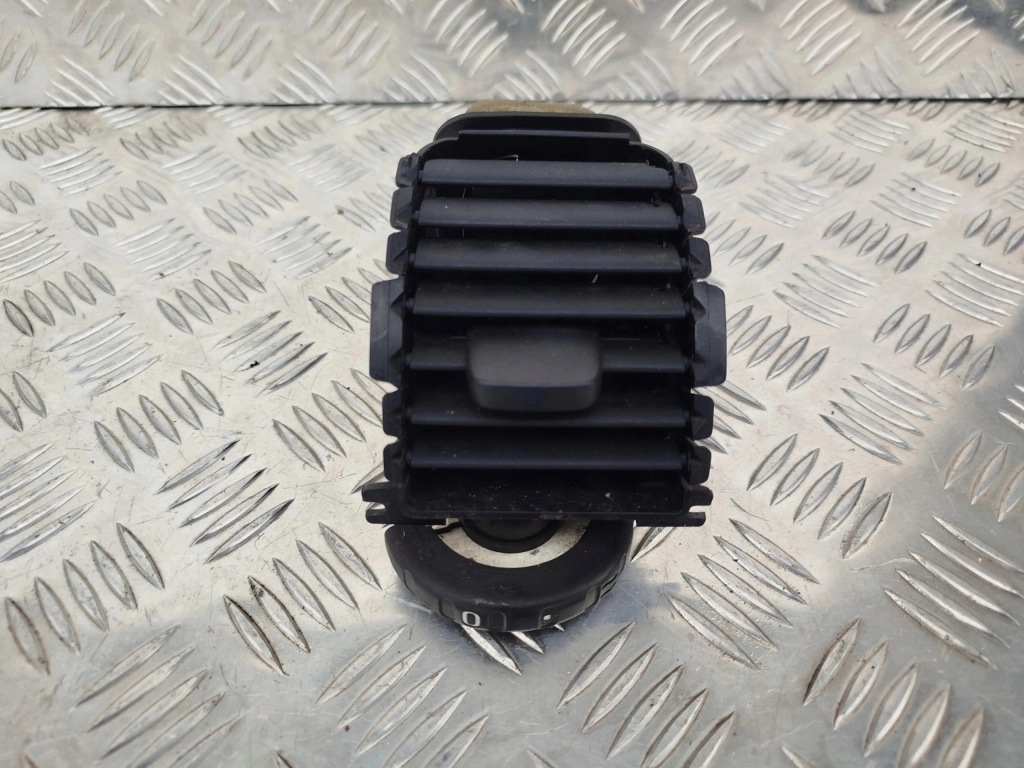 Купити Дифузор решітка обдув права scania