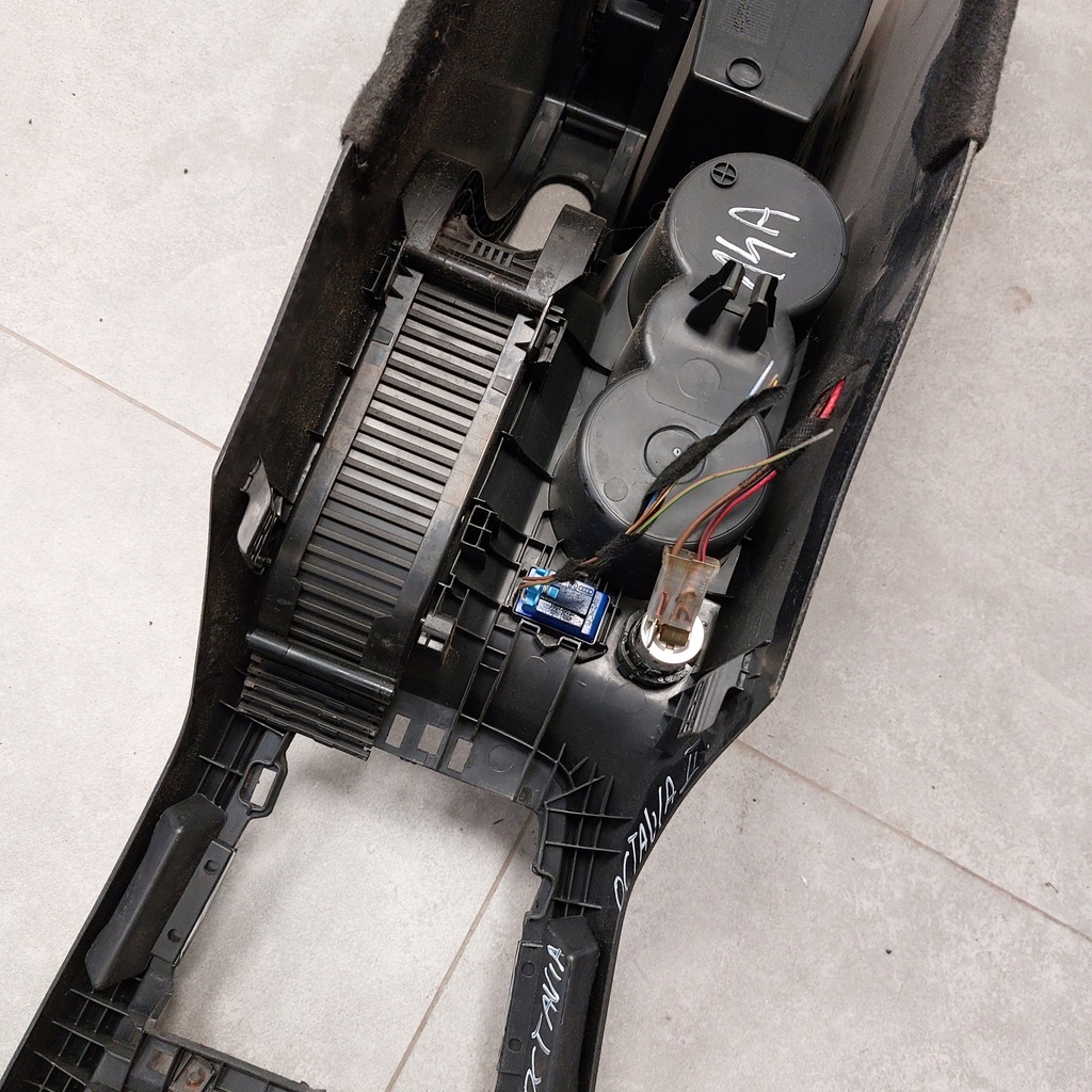 фото №12, Skoda octavia 2 ii туннель средний 1z1863241