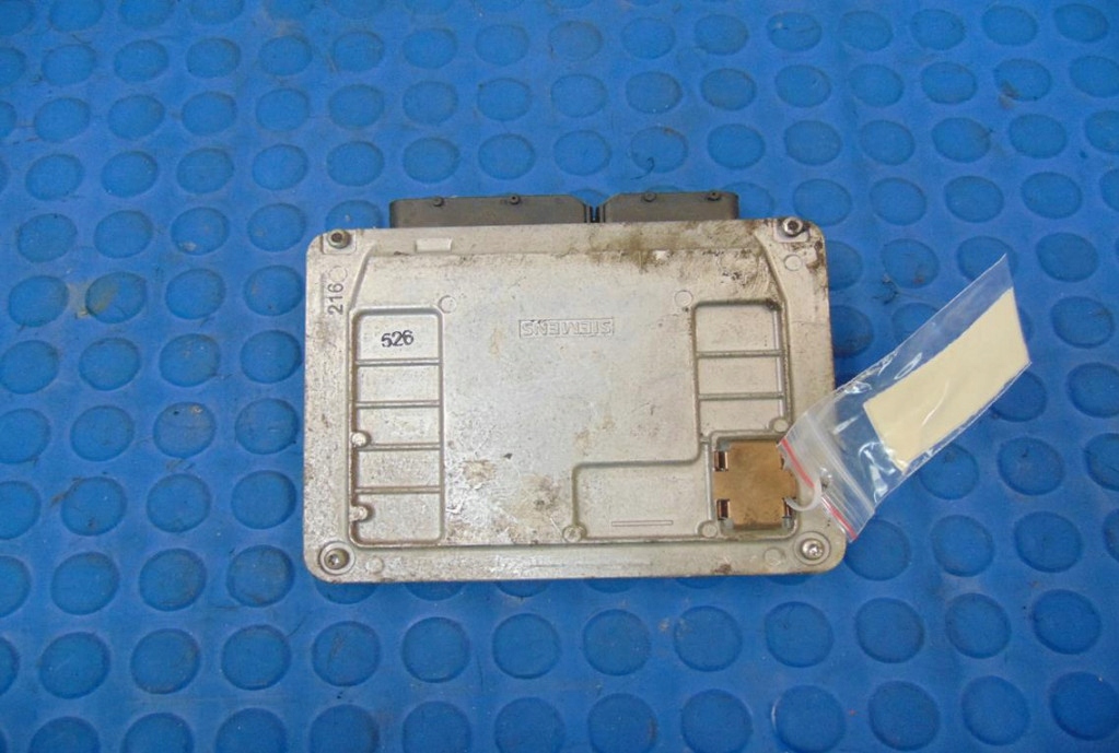 фото №1, Skoda fabia i 1.4mpi бортовой компьютер двигателя 047906033j