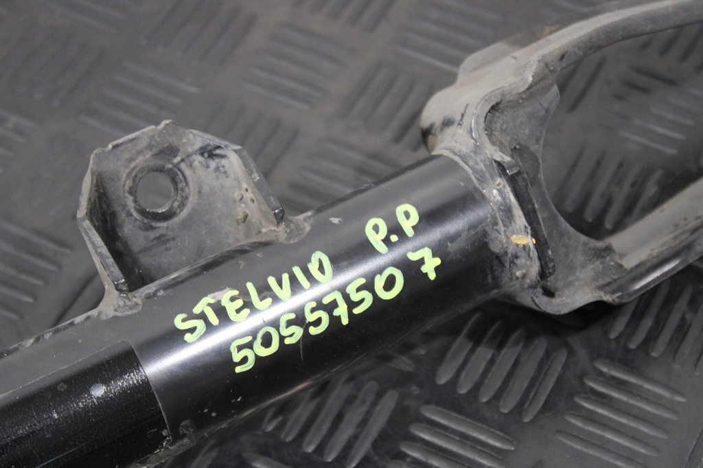 фото №2, Амортизатор правий перед stelvio veloce 50557507