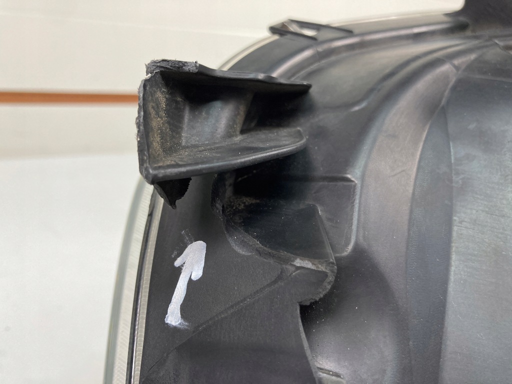 фото №16, Лампа левая передняя iveco daily iv