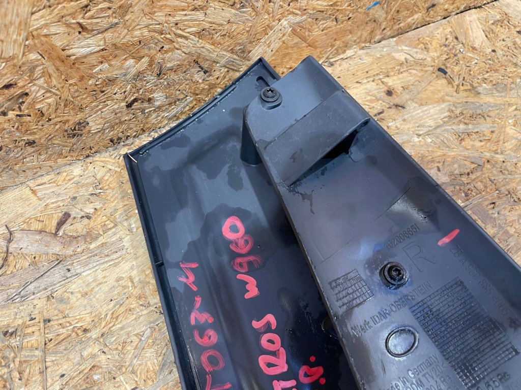 Mercedes actroc mp4 w960 11-19 спойлер молдинг вітровик права перед передня Зі Шроту