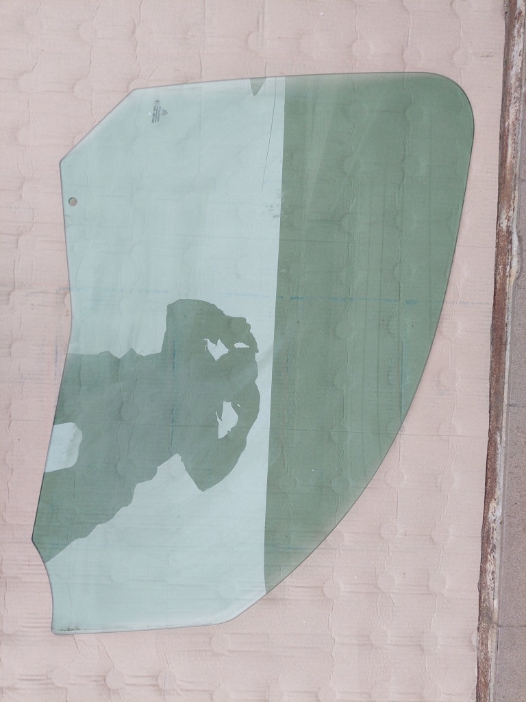 фото №1, Citroen c3 picasso 11r стекло дверь правый перед