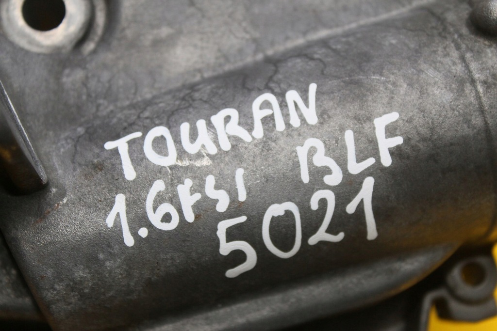 фото №10, Корпус распределительного вала touran 1,6 fsi blf 03c109211g