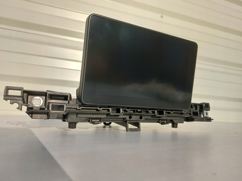 фото №1, Экран дисплей audi a4 b9 eu