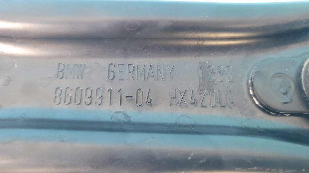 фото №9, Bmw f45 225xe 18r поперечина акумулятора права 8609911