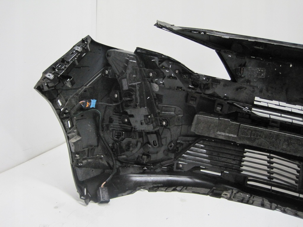 фото №9, Бампер перед peugeot 5008 ii 22r