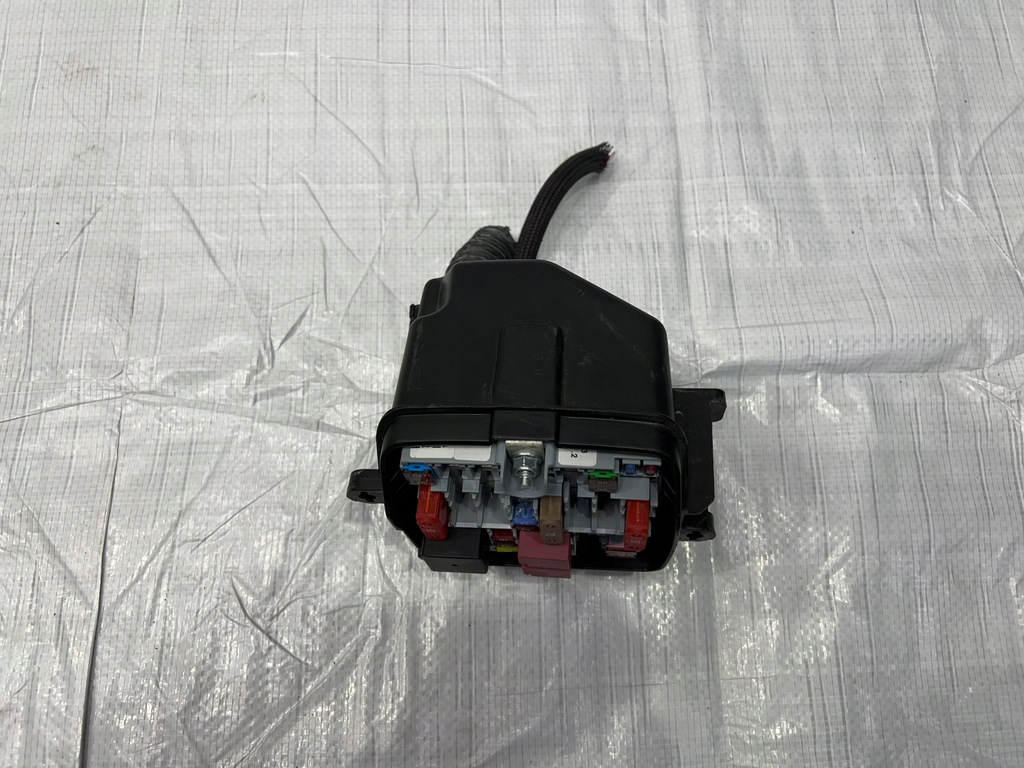 фото №2, Alfa romeo stelvio qv коробка предохранителей