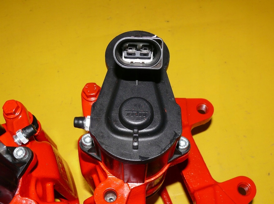 фото №9, Супорти скоба лівий правий перед задня audi a6 c6 s6 347/30 330/20mm 04-11r.