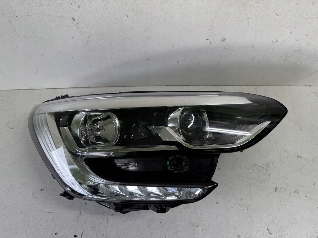 фото №1, Лампа права перед renault megane iv 4 16-