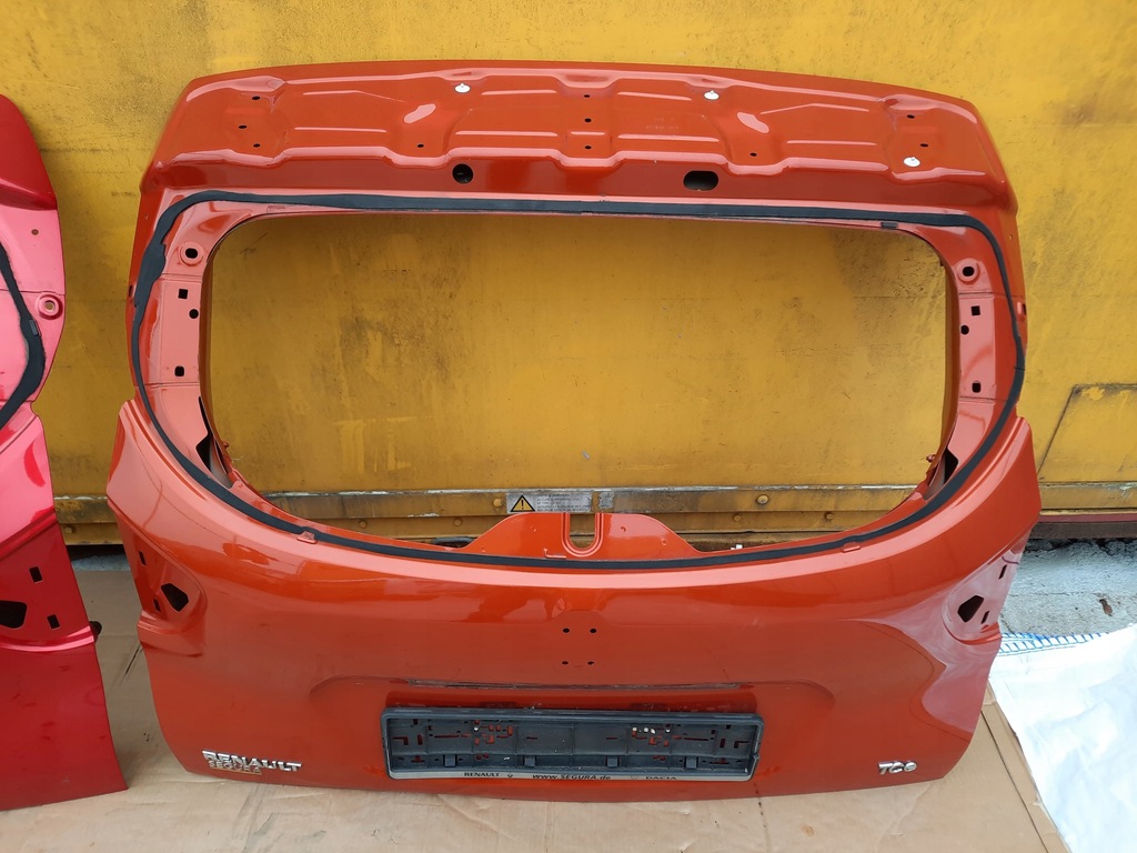 фото №1, Renault captur i 901523137r кришка багажника багажника