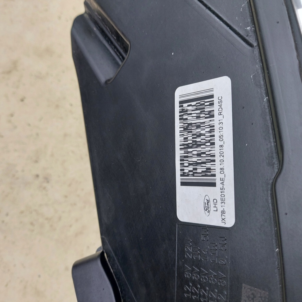 фото №4, Лампа левая передняя full led ford focus iv 4 europa