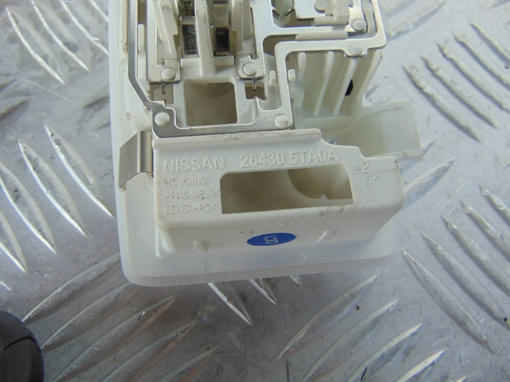 фото №2, Nissan leaf ii переключатель лампа потолочный