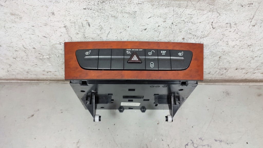 фото №1, Панель переключателей mercedes w211 a2116801714