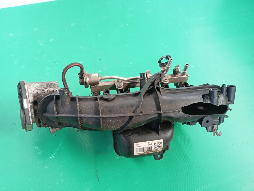 Молдинг упорскування opel corsa e / astra j / 55577580 0280151267 1.4 101km Зі Шроту