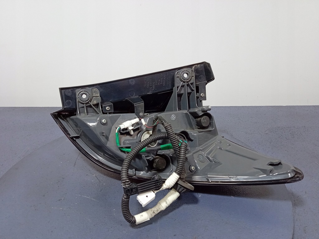 фото №3, Honda hr-v ii лампа задняя левая наружная