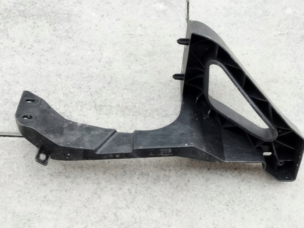 фото №1, Tesla model s plaid кронштейн лампы левый 1643511-00-b