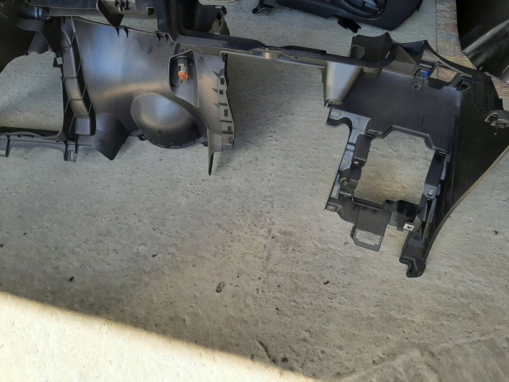 фото №5, Приборная панель приборная панель dół toyota yaris iii 2011-2014r