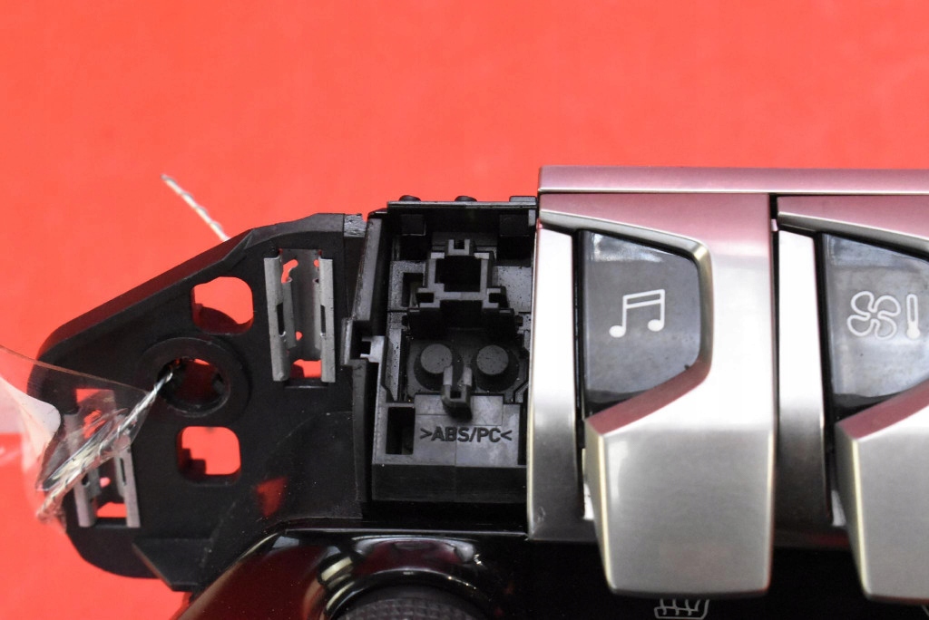 Панель управление обдув кондиционер 98249154dx peugeot 5008 2 2 рестайлинг  20-24 Доставка