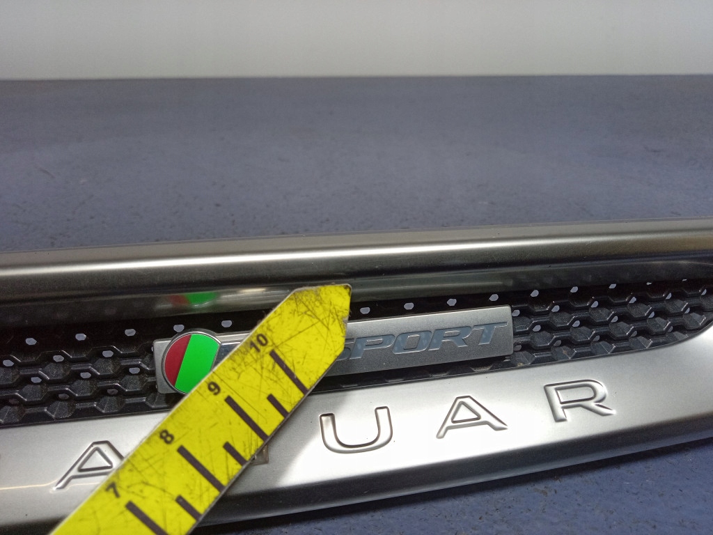 фото №8, Jaguar xf ii x260 молдинг крыла перед правый r-sport gx6m-280b10-ad