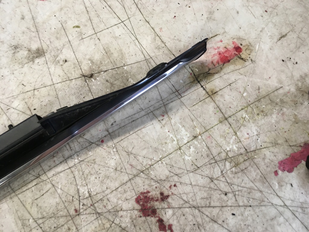 фото №8, Напрямна двері права ліва lancia voyager