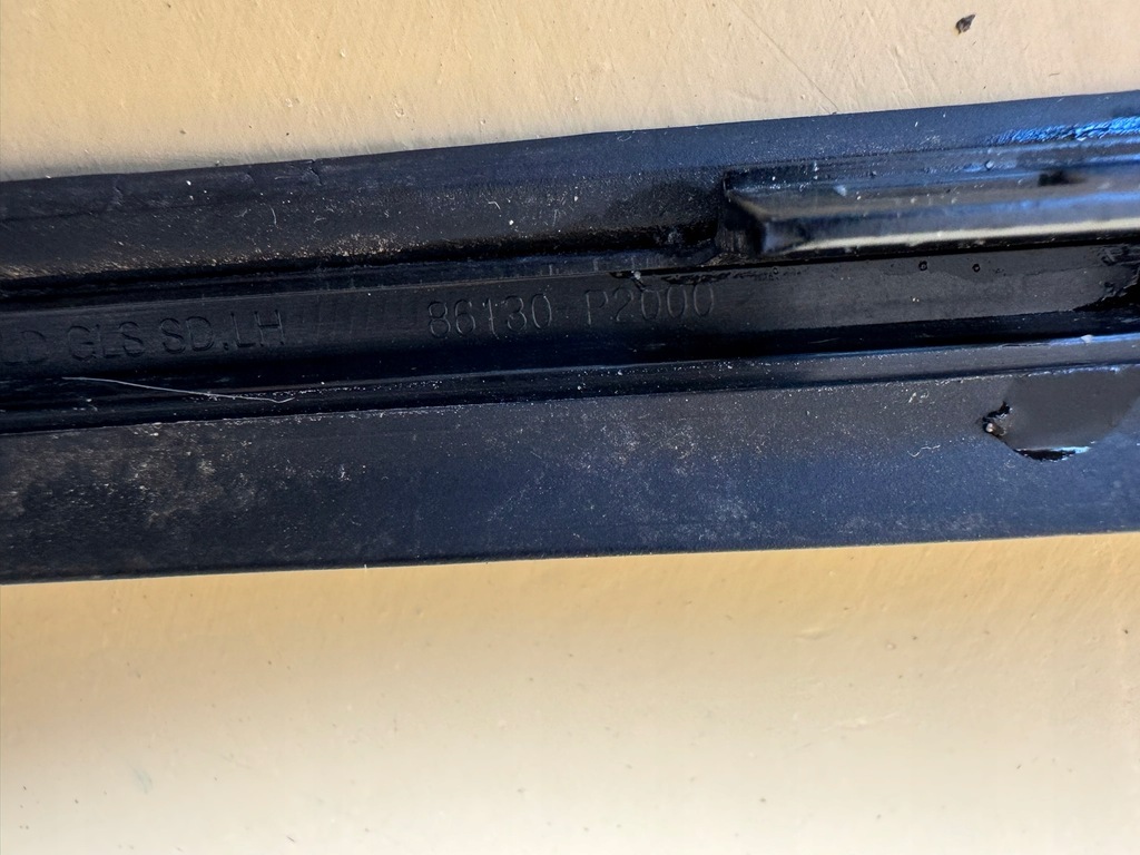 фото №12, Kia sorento iv 4 20r- молдинг заглушка стекло лобовое левая 86130-p2000