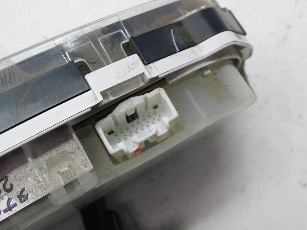 фото №6, Mazda 6 1.8 2002r счетчик приборы gj6ra