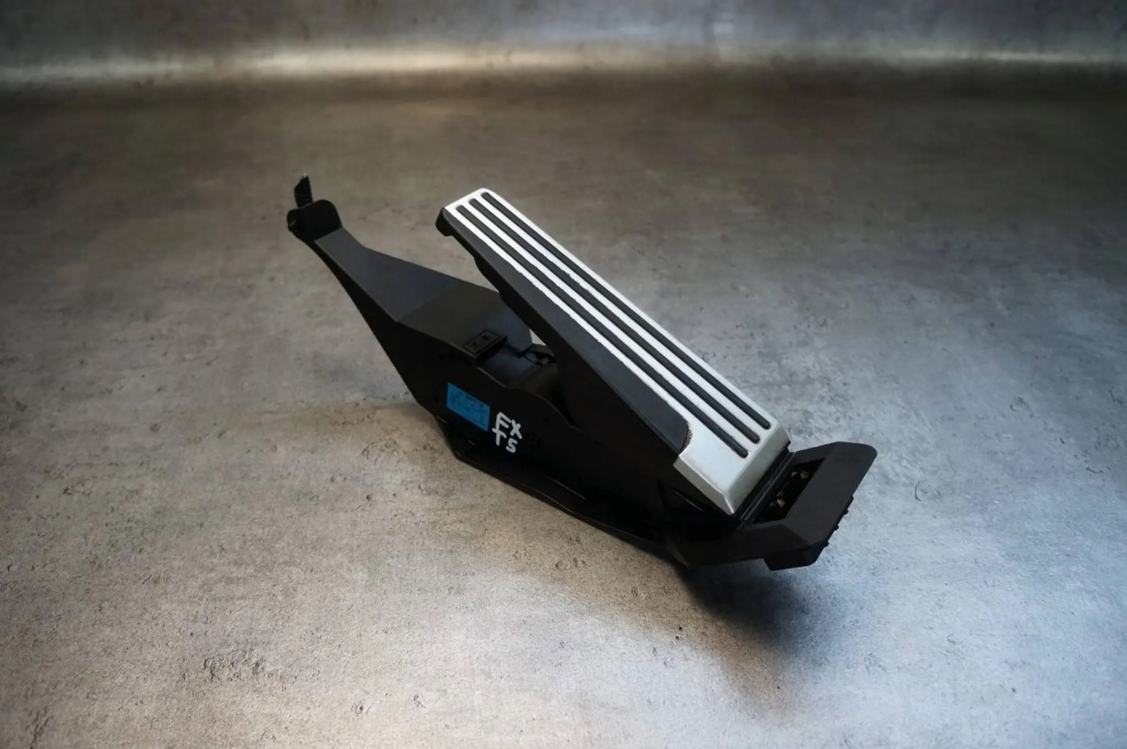 фото №1, Педаль потенциометр газа ускорения infiniti fx ii 3.0 d - 0280755142