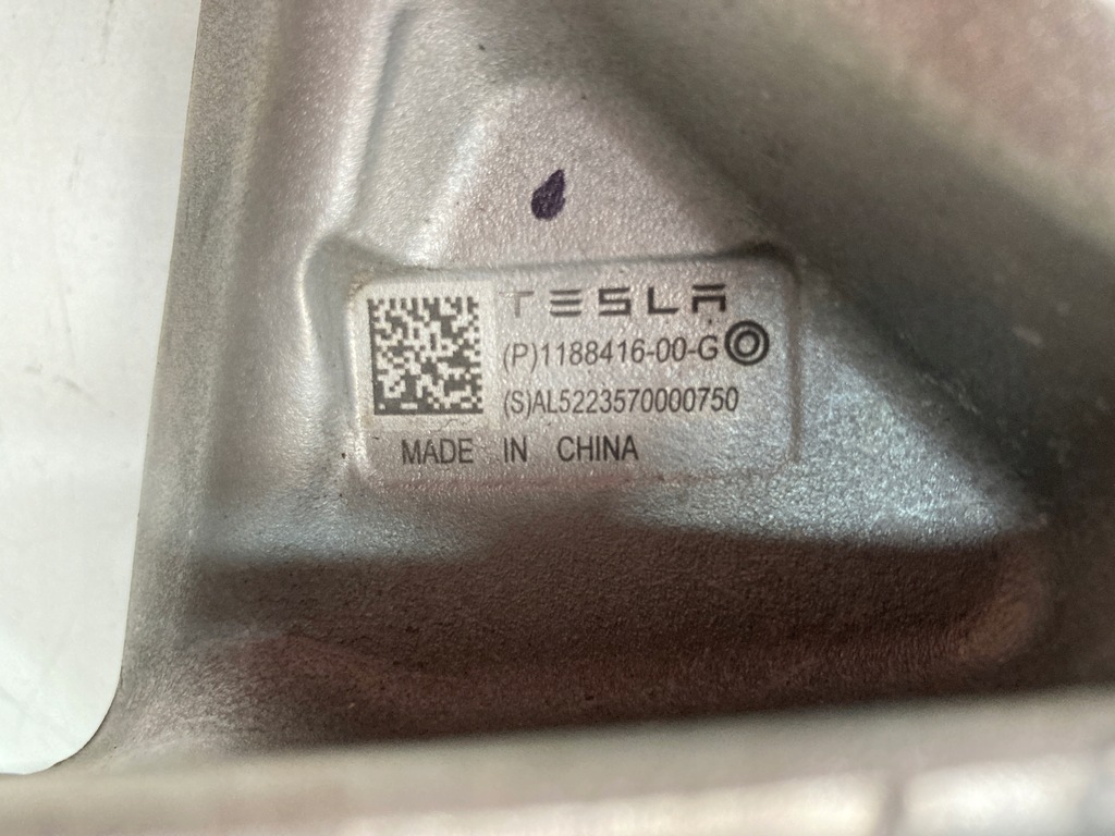 фото №9, Поворотный кулак правая задняя tesla y