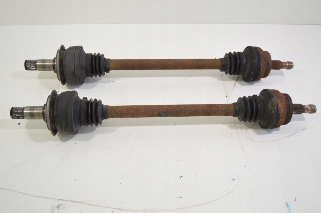 Купити Привідний вал ліва права mercedes w211 cls w219 5.5 amg 6.3 2113501156