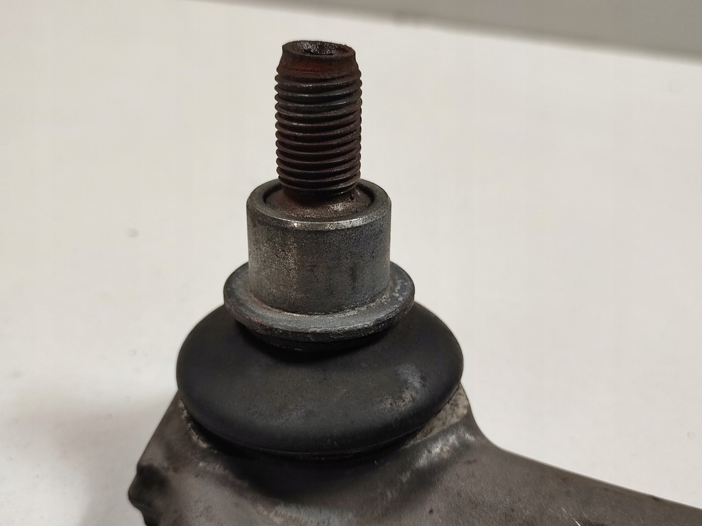 фото №8, Важіль задня правий нижній maserati quattroporte v