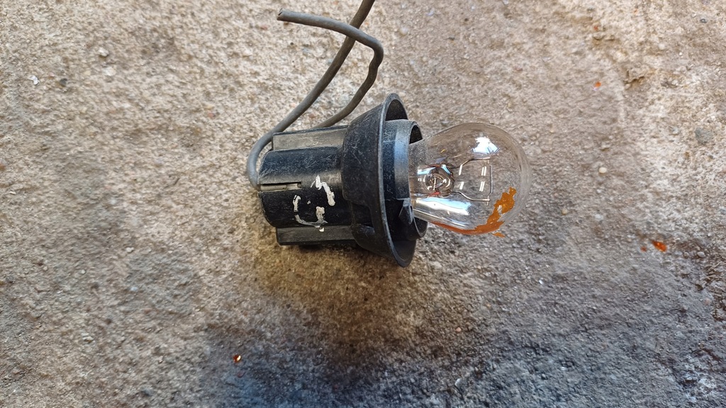 фото №1, Citroen c3 цоколь лампочка лампы