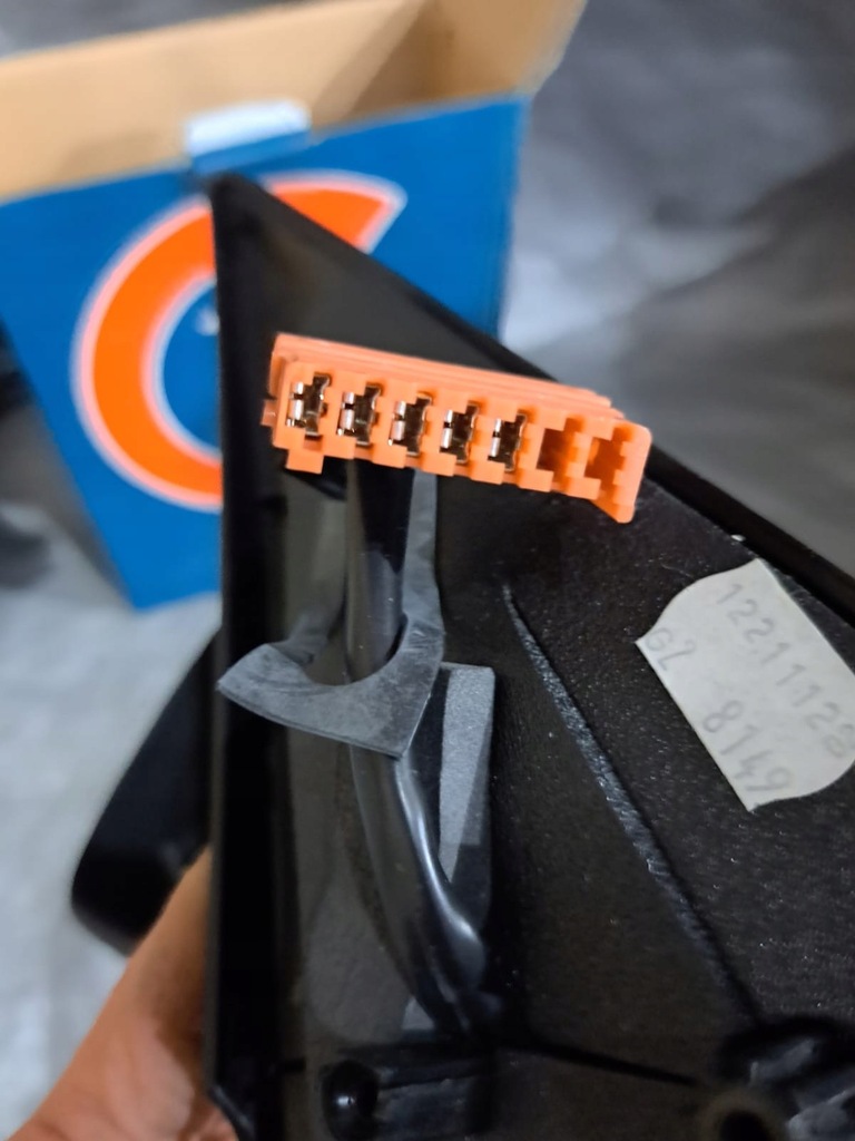 фото №6, Зеркало левая peugeot 306 5pin