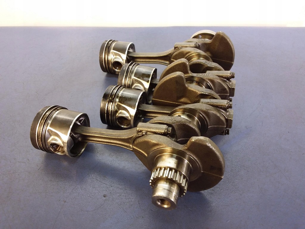 фото №5, Vw caddy iii 1,6 tdi caye wał поршни 03l105263