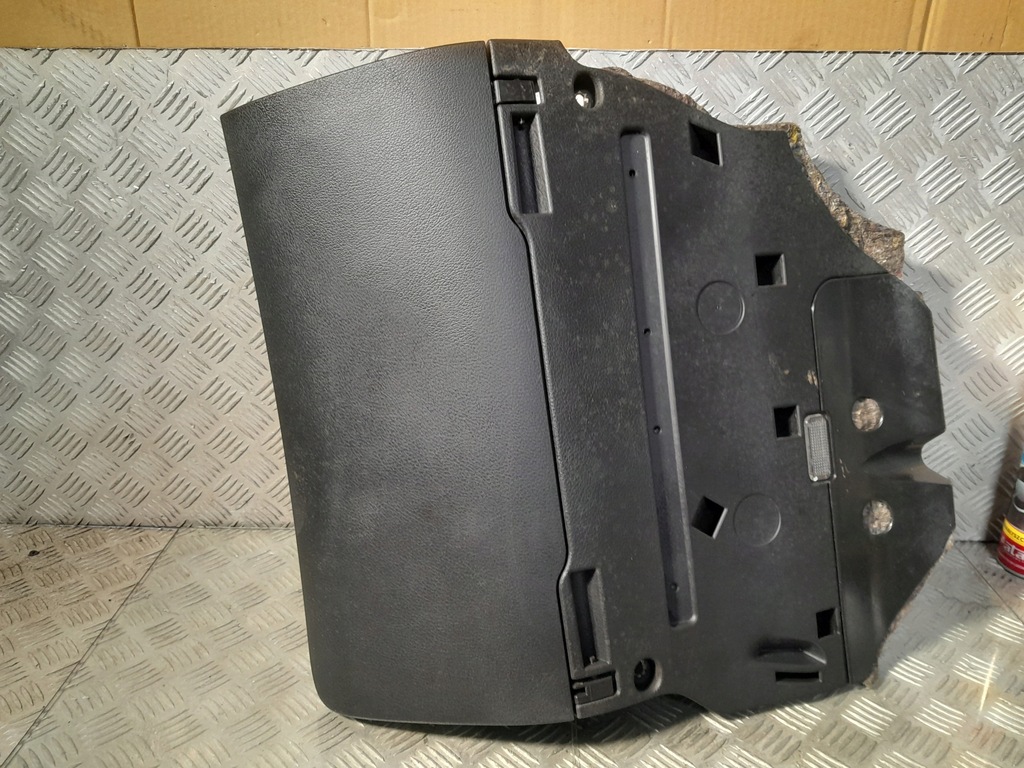 фото №1, Audi a6 c6 бардачок пасажира 4f1857035cb