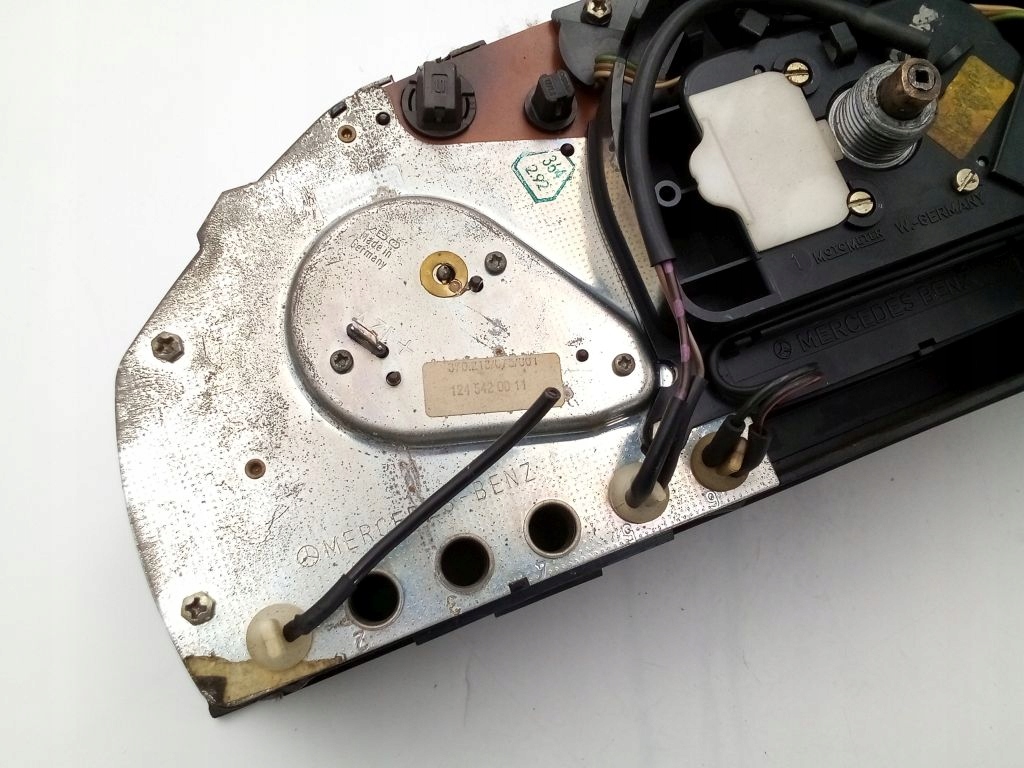 Mercedes w124 панель приборы спидометр 1245401348 Недорого