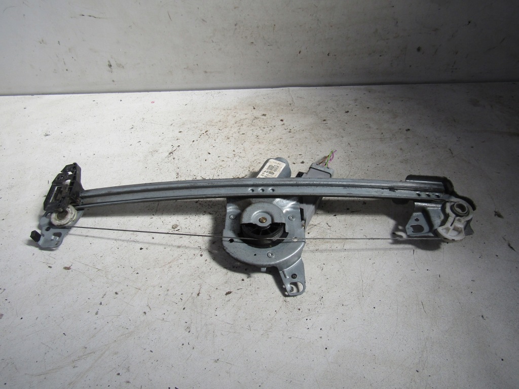 фото №2, Citroen c3 підйомник скло перед лівий ---