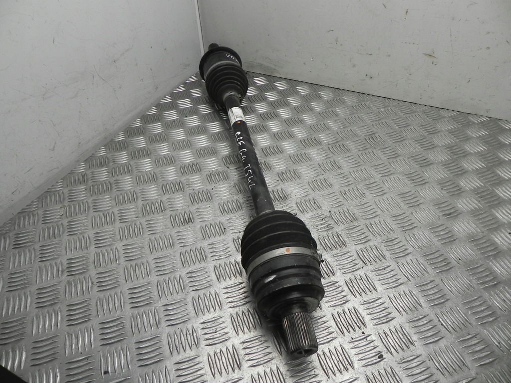 фото №1, Привідний вал задня права mercedes w167 gle