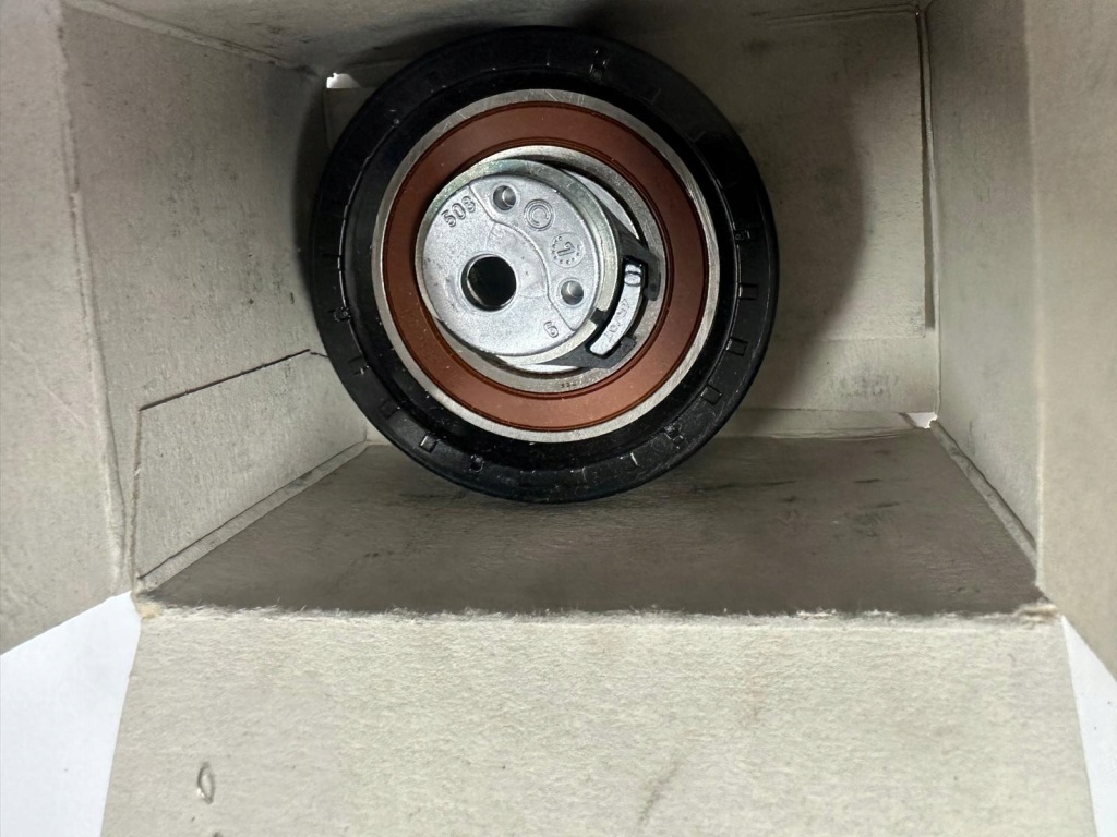 фото №3, Oryg. ролик натяжителя felicia vw caddy polo 1.9 d