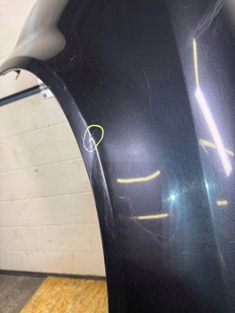 Крыло левая сторона audi a4 s4 b6 8e 8h цвет lz9w Недорого