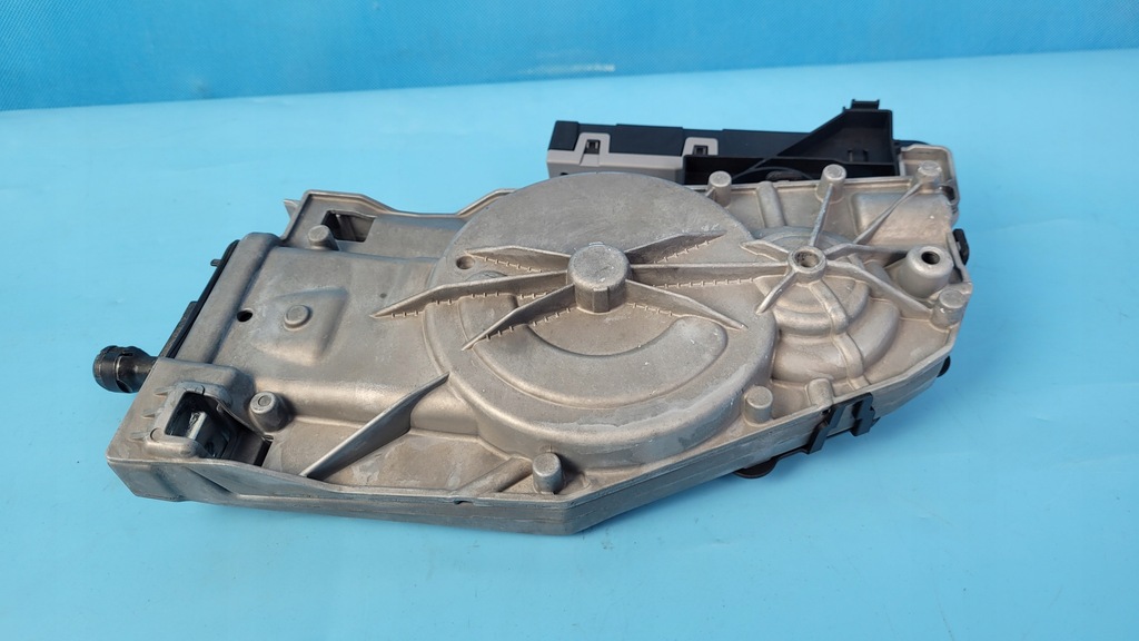 фото №11, Mercedes w206 c200 22r привод доводчик модуль крышки a0999064703 a2069000516