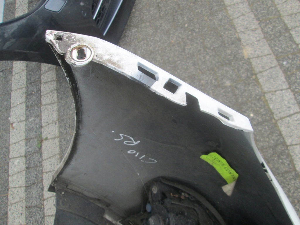 Бампер передний комплектный  renault clio 3 rs 2008 белый Доставка